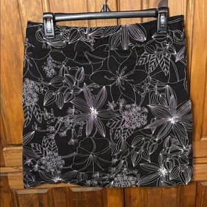 Rafaella Women's Floral Black and White Classic Mini Skirt Size 10